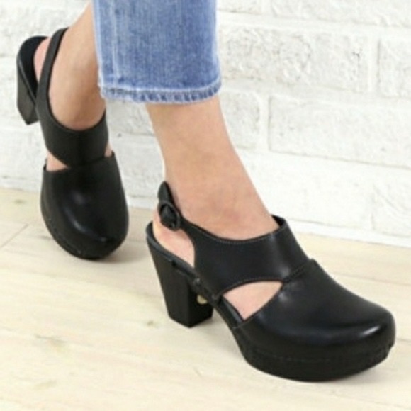 Dansko Shoes - DANSKO Black Riley Pump Slingback Clogs Size 41 EUC